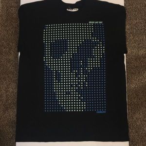 Never Say Die w/Skull